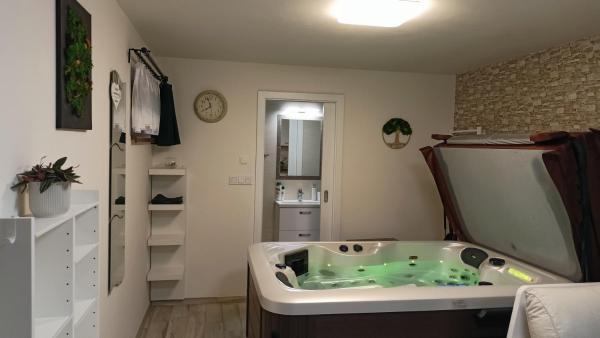 En la foto se muestra el objeto Domek s privátním wellness Apartments Prague 9 ubicado en la ciudad de Hovorčovice.