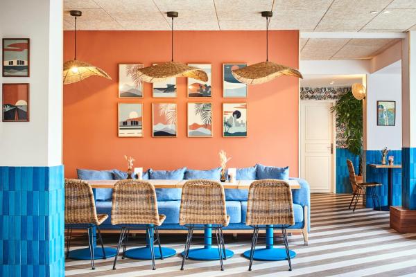 Hôtel Chromatics & Restaurant Hill Club By Happyculture - Messimy