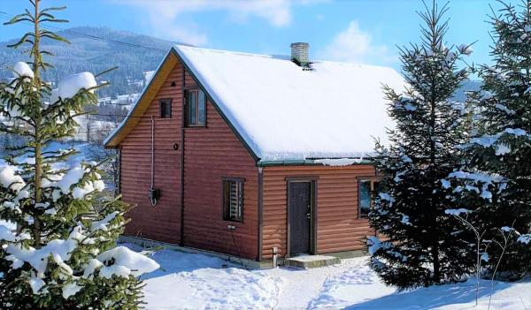 På bildet vises objektet Cottage Ozerniy som ligger i byen Lazeshchyna.