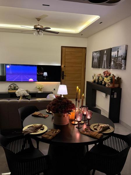 A la foto es mostra l'objecte My Space Luxury Suites in mohali situat a la ciutat de Lāndrān.