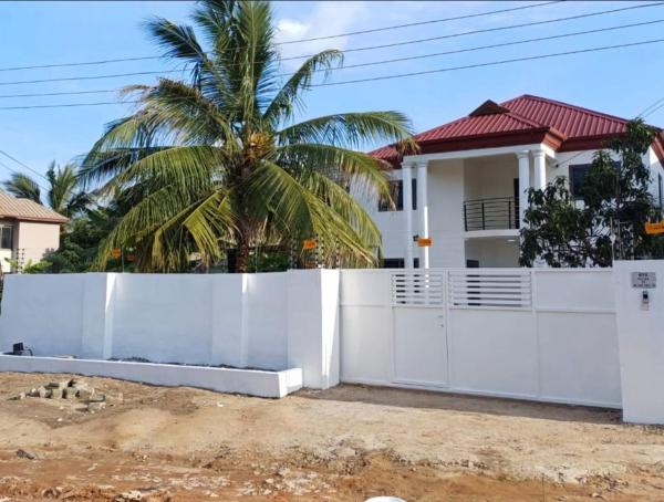 På bildet vises objektet Cocovine Residence som ligger i byen Ashonman.