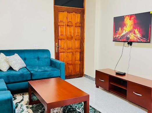 A la foto es mostra l'objecte One Bedroom Apartment situat a la ciutat de Kira.