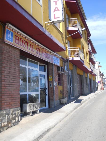 Nella foto è visibile l'oggetto Hostal Sant Bernat situato nella città di Olot.