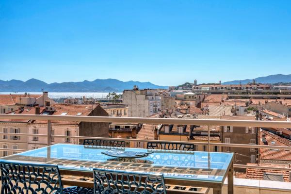 Fotografie 3: REF 1957 - Cannes Croisette -Sea view apartment for rent