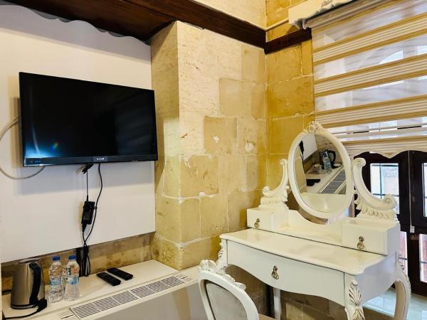 Na zdjęciu widoczny jest obiekt Kasr-ı Canan położony w mieście Halfeti.