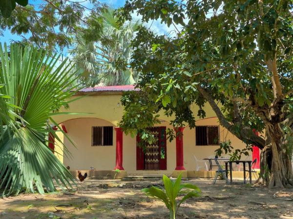 Sunshine Guesthouse Bafuloto