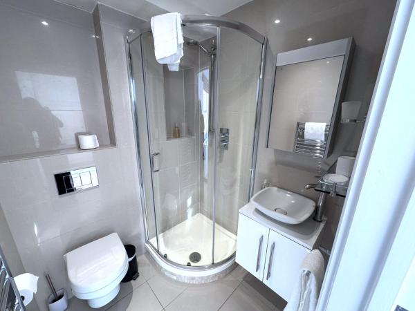 Foto 2: 2 Bed, 2 Bath Apartment by Accommodation Windsor