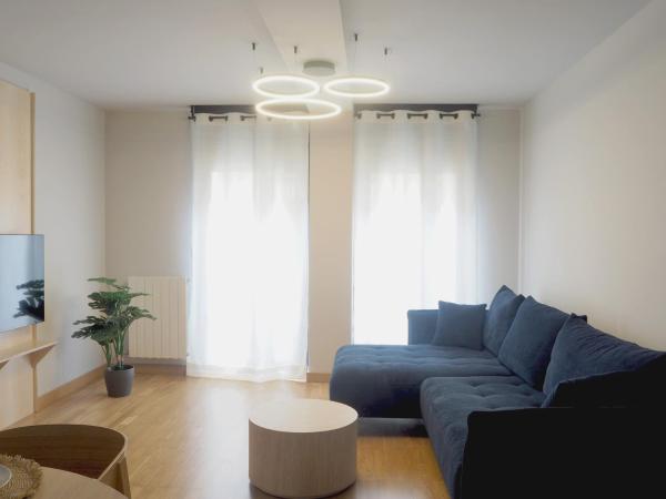 Na fotografii je vidět objekt Apartamentos Laurel nacházející se ve městě Logroño.