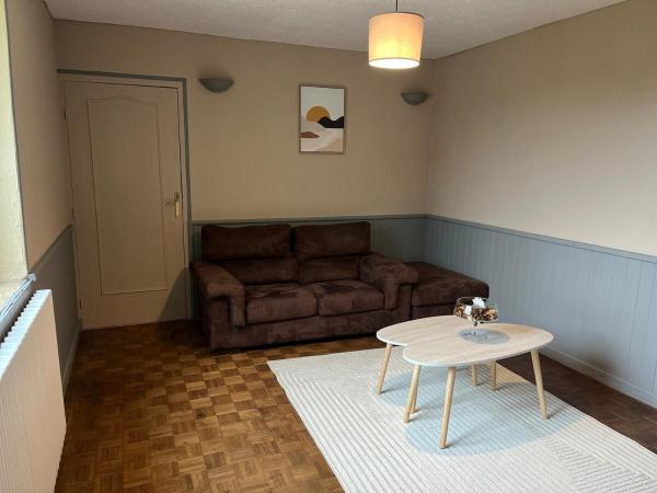 A la foto es mostra l'objecte Maison de campagne entre Le Mans et Tours situat a la ciutat de Sarcé.