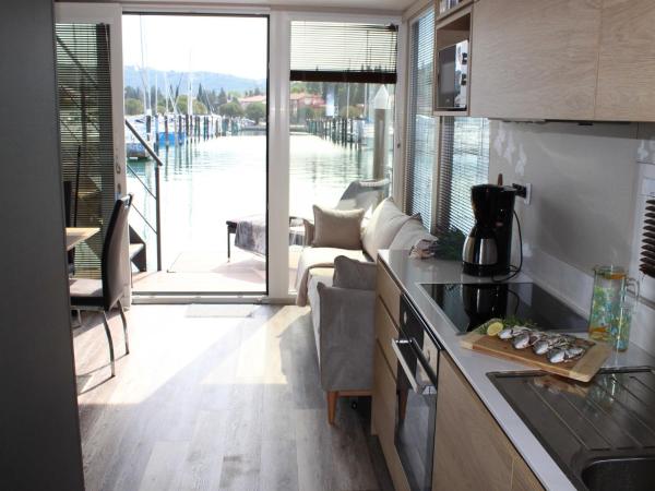 The Seaborn Residence - Two Bedroom Floating House - Lucija