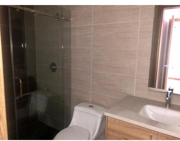 A la foto es mostra l'objecte Suite comoda situat a la ciutat de Quito.