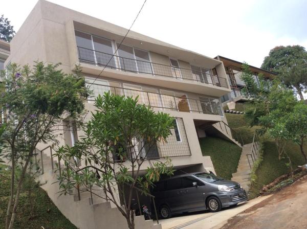 La photo montre l'objet Villa Bloom Bandung situé dans la ville de Ciburial.