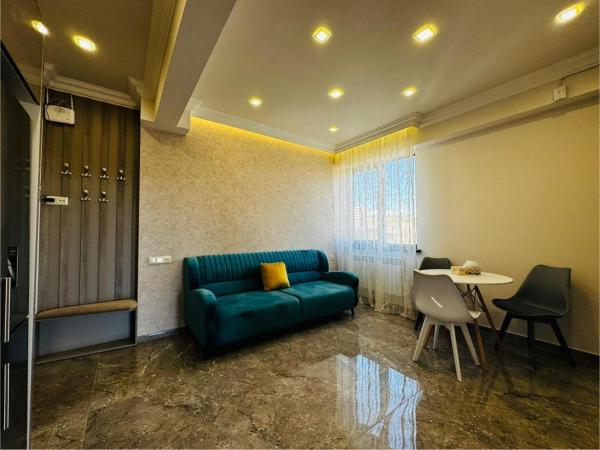 Lovely Place In The Heart Of City - Yerevan