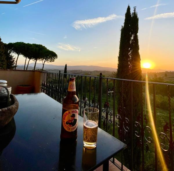 A la foto es mostra l'objecte Spectacular Views from Private Apartment in a Local Umbrian Village situat a la ciutat de Casamaggiore.
