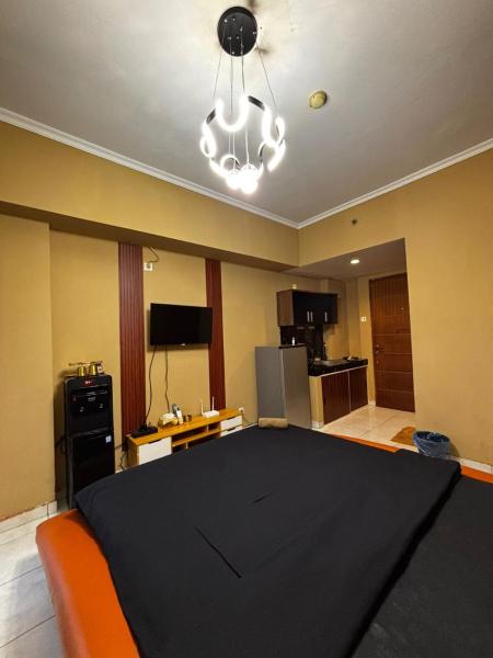 Na foto é possível ver o objeto Apartemen Margonda Residence 2 By Younz localizado na cidade de Pondokcina.