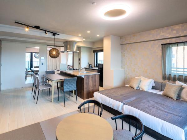 Na zdjęciu widoczny jest obiekt The Riverfront Residence Nishihiroshima położony w mieście Hiroszima.