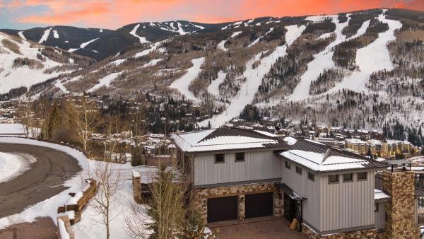 På billedet ses objektet Radiance Retreat beliggende i byen Vail.