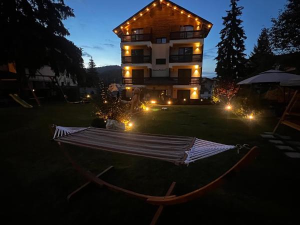 A la foto es mostra l'objecte Garden Apart situat a la ciutat de Predeal.