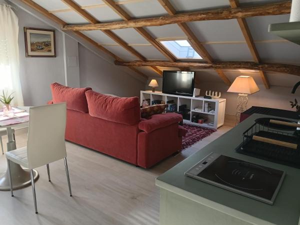 A la foto es mostra l'objecte Apartamento Riazón3 situat a la ciutat de Bentraces.