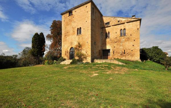 A la foto es mostra l'objecte Apaisante Maison Authentique situat a la ciutat de Plavilla.