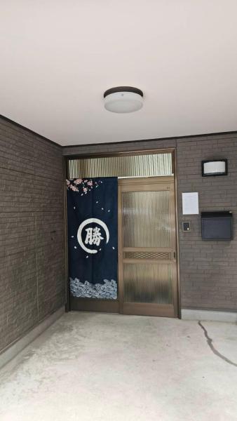Foto 4: 勝清居 大阪獨棟車庫民宿 千日前線新深江站2分一線直達 難波日本橋 全新裝修3LDk
