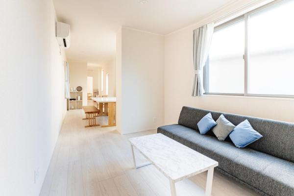 Na fotografii je vidět objekt Confort House Narumi 民泊 nacházející se ve městě Arimatsu.