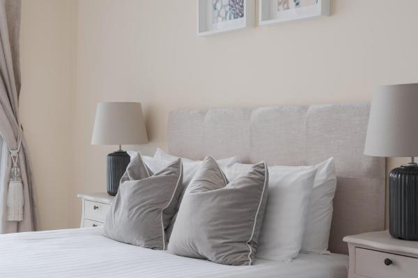 Istay Apartments At Vizion - Fully Equipped Modern Serviced Apartments With Balconies, Superfast Broadband, Free Allocated Parking Space, 24h Security, Rooftop Gardens, Located In Central Mk - Milton Keynes
