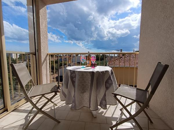 A la foto es mostra l'objecte Studio Le Drakar by Interhome situat a la ciutat de Fréjus.