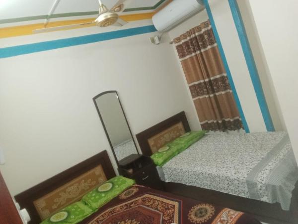 Nella foto è visibile l'oggetto Hotel Rose Garden Residential Fresh situato nella città di Simrāil.