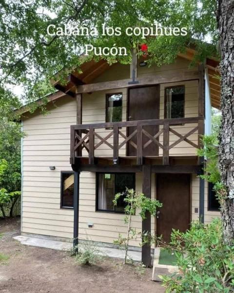 På billedet ses objektet Cabaña los copihues pucón para 2 personas beliggende i byen Pucón.