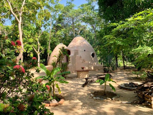 写真にはRío Grande市にあるDomo Hermoso Glampingが写っています。