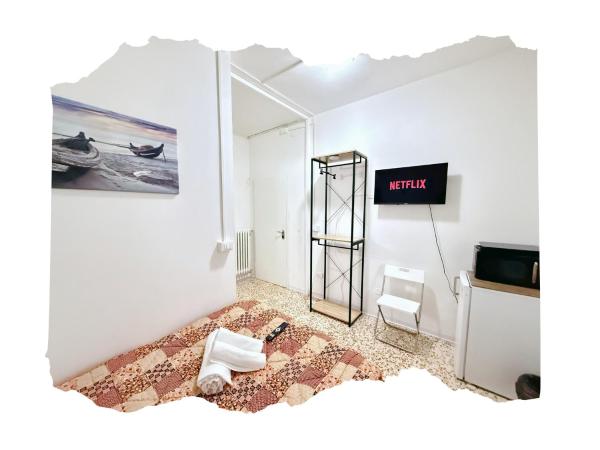 På billedet ses objektet Netflix - Vicino al Centro - Via Rometta Suite beliggende i byen Sassuolo.
