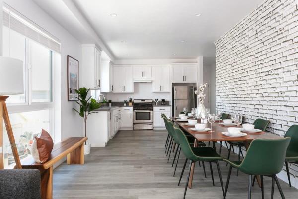 Spacious 4br La Getaway With Parking And Fast Wi-fi - Beverly Hills, CA