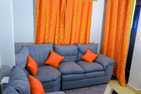 The photo shows the Kisii furnished apartment Mwembe located in the city of Keroka.