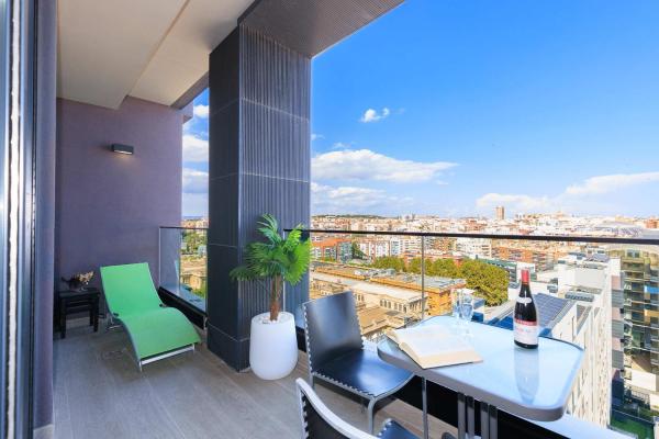 A la foto es mostra l'objecte The Tower by Unik Vacation situat a la ciutat de Tarragona.