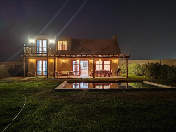 A la foto es mostra l'objecte Casa de Campo con Piscina y pet friendly situat a la ciutat de El Carmen.