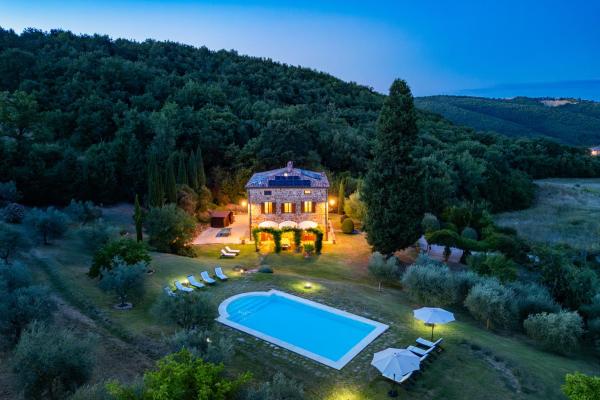Charming Historic Villa-10 Acres - Umbria