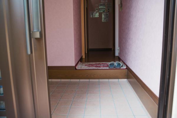 Foto 4: 木の家ゲストハウス松山ドミトリー館