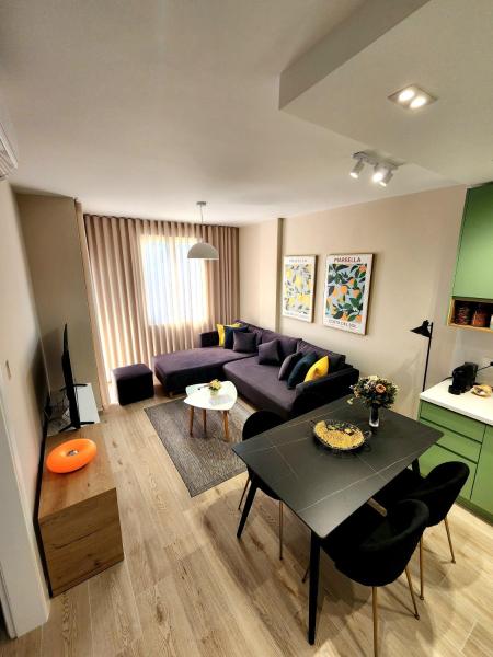 A la foto es mostra l'objecte Apollo Sea Apartment situat a la ciutat de Golem.