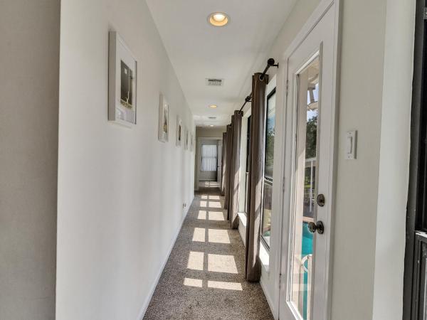 Foto 9: Pool, Spa&Lake 16 beds 8 bathrooms 50 car parking VENUE Magnolia Texas
