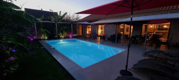 A la foto es mostra l'objecte Villa Amance - vacances, piscine, lacs et plage situat a la ciutat de Pougy.
