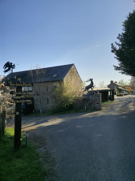 A la foto es mostra l'objecte The Warm Hearth 18th Century, 15 acre Countryside Estate situat a la ciutat de Callow.