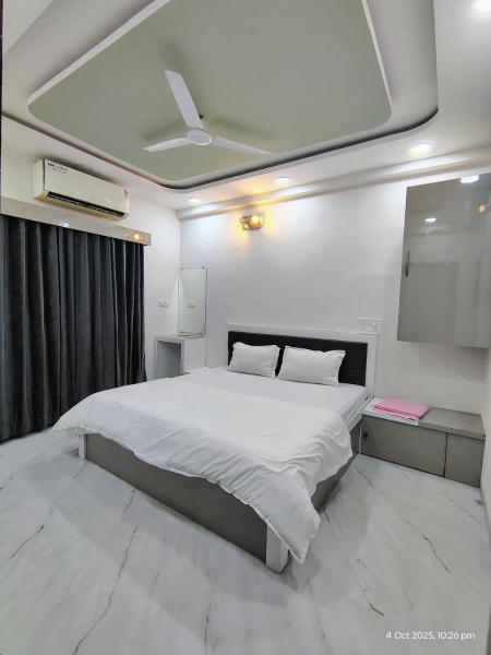 A la foto es mostra l'objecte Leela Home stay Indore - Marigold - One BHK with large balcony situat a la ciutat de Indore.