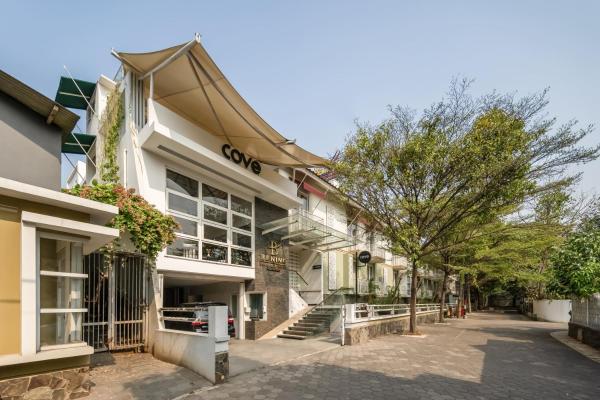 Στη φωτογραφία φαίνεται το αντικείμενο Cove Bening Boutique που βρίσκεται στην πόλη Kedaung.