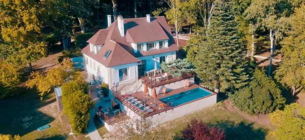 Na fotografii je vidět objekt Villa