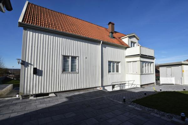 Στη φωτογραφία φαίνεται το αντικείμενο Very nice basement apartment in Molndal outside of Gothenburg που βρίσκεται στην πόλη Molndal.