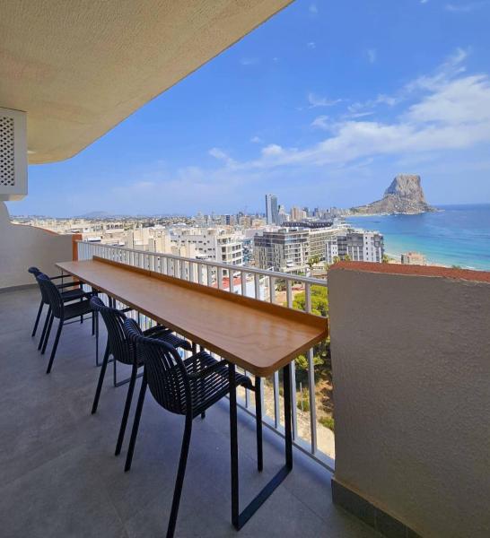 A la foto es mostra l'objecte Fabiola - AzulenaCalpe situat a la ciutat de Calp.