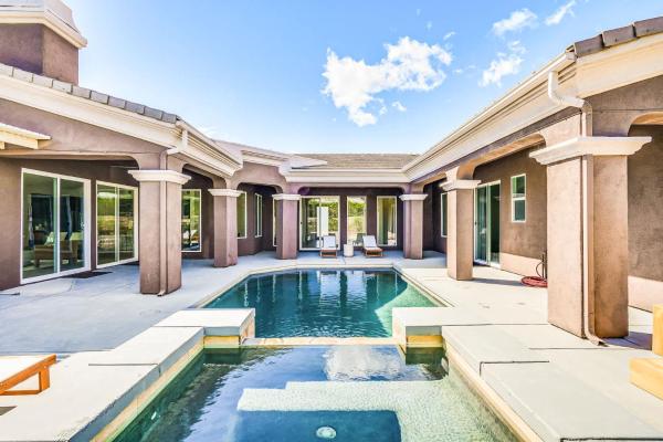 Your Relaxing Getaway Private Villa With Pool & Spa - Palm Springs, CA