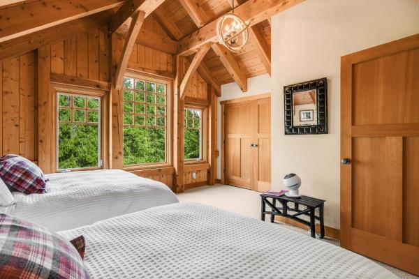 På billedet ses objektet Three-Bedroom House beliggende i byen Stevenson.