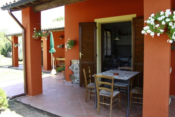 På billedet ses objektet Agriturismo Debbione Marconi beliggende i byen Suvereto.